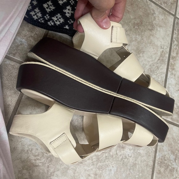 PILCRO Platform Fisherman Sandals - Women's Size 38 - Cream Chunky Sandals - Picture 11 of 12